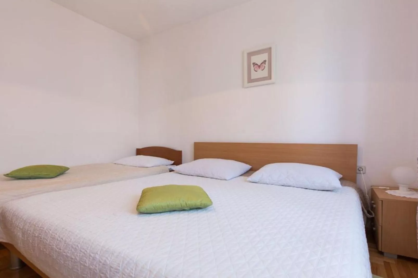 Apartments Marko - Three Bedroom Apartment with Sea View-Slaapkamer