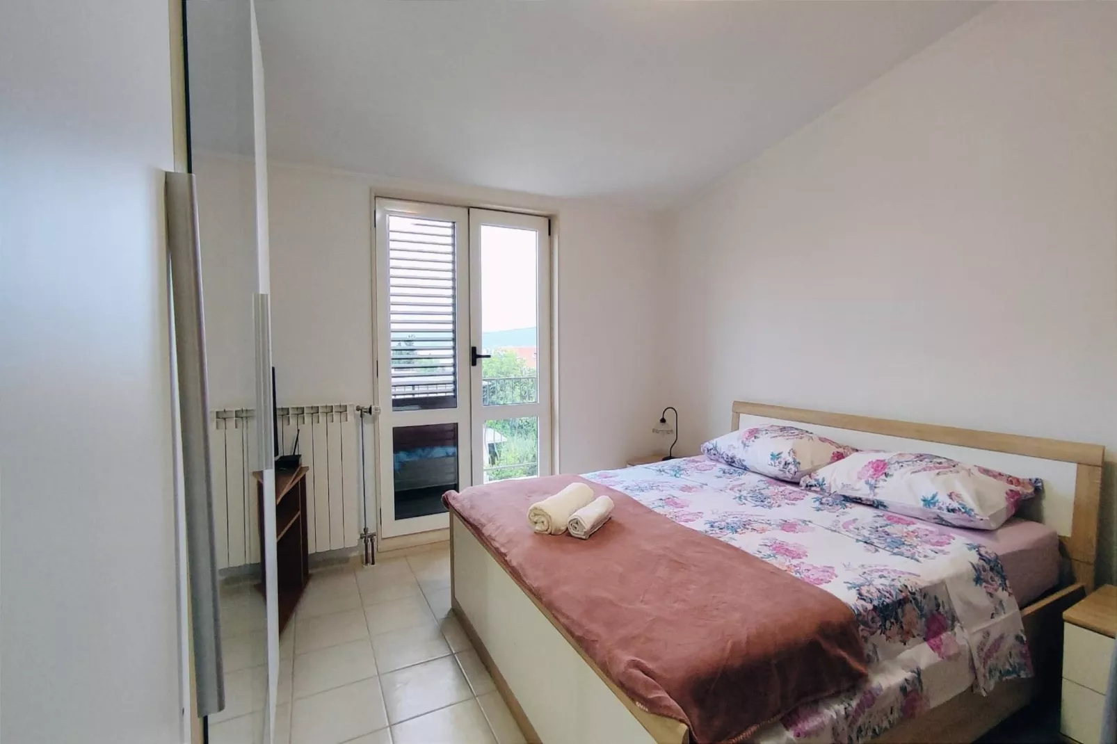 Kastel Stafilic Comfortable Apartments - Three Bedroom Apartment with Terrace-Slaapkamer