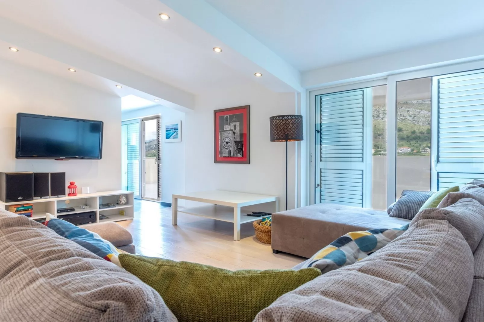 Five Bedroom Villa-Woonkamer