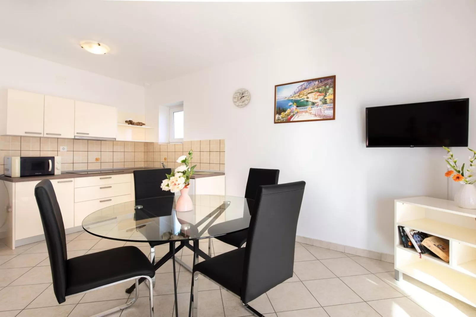 Scenic Elegant Apartments Krk with Balcony and Pool - Classic Two Bedroom Apartment with Balcony and Pool (owner 2)-Keuken
