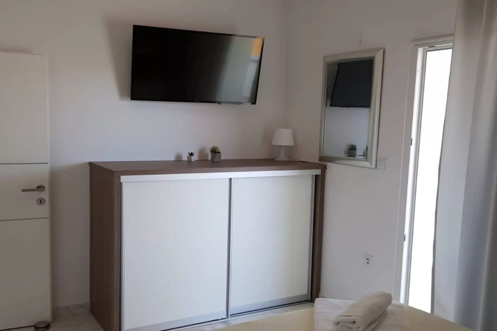 Two-Bedroom Apartment With Sea View-Slaapkamer