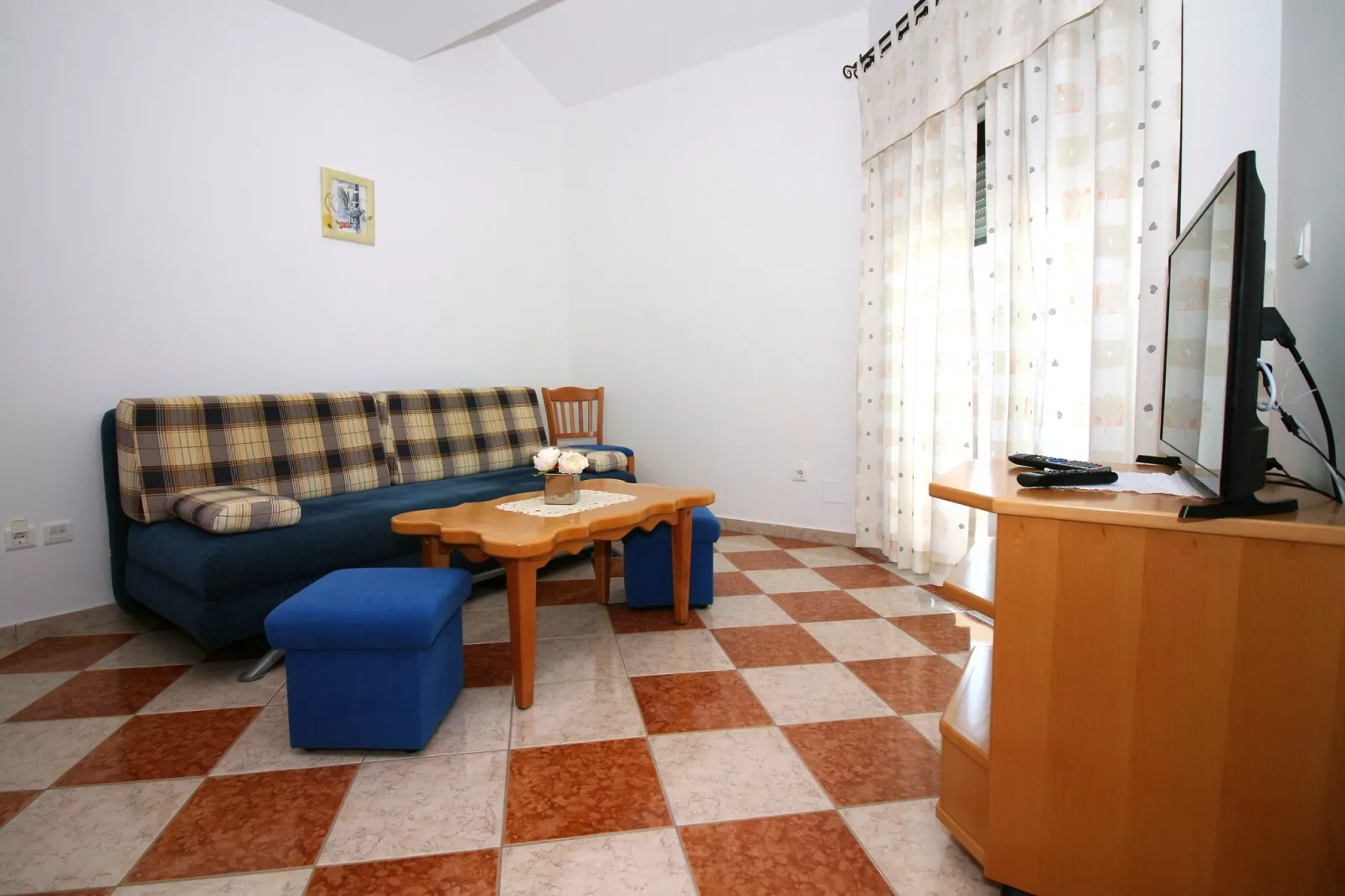 Zadar Coastal Haven - One Bedroom Apartment With Sea View-Woonkamer