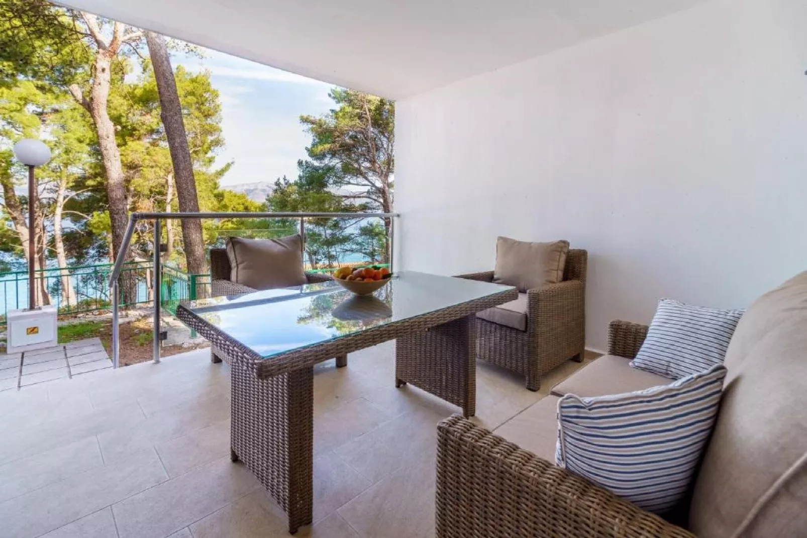 Lumbarda Resort Apartments - Comfort One Bedroom Apartment  C4-Woonkamer