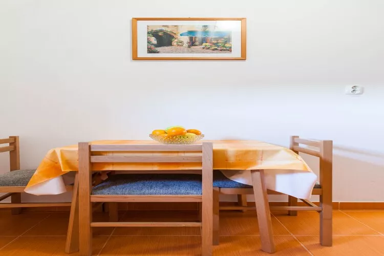 Cozy Apartments in Zadar with Sea and Mountain Views - Studio Apartment with Mountain View (owner 4)-Keuken