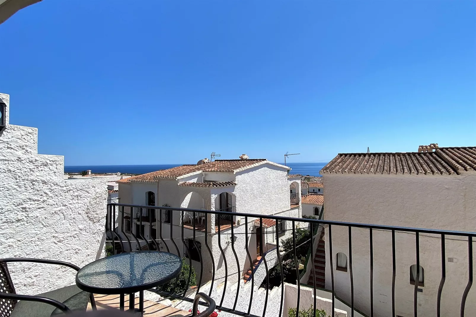 Los Naranjos 11B Capistrano Village by Casasol-Terrasbalkon