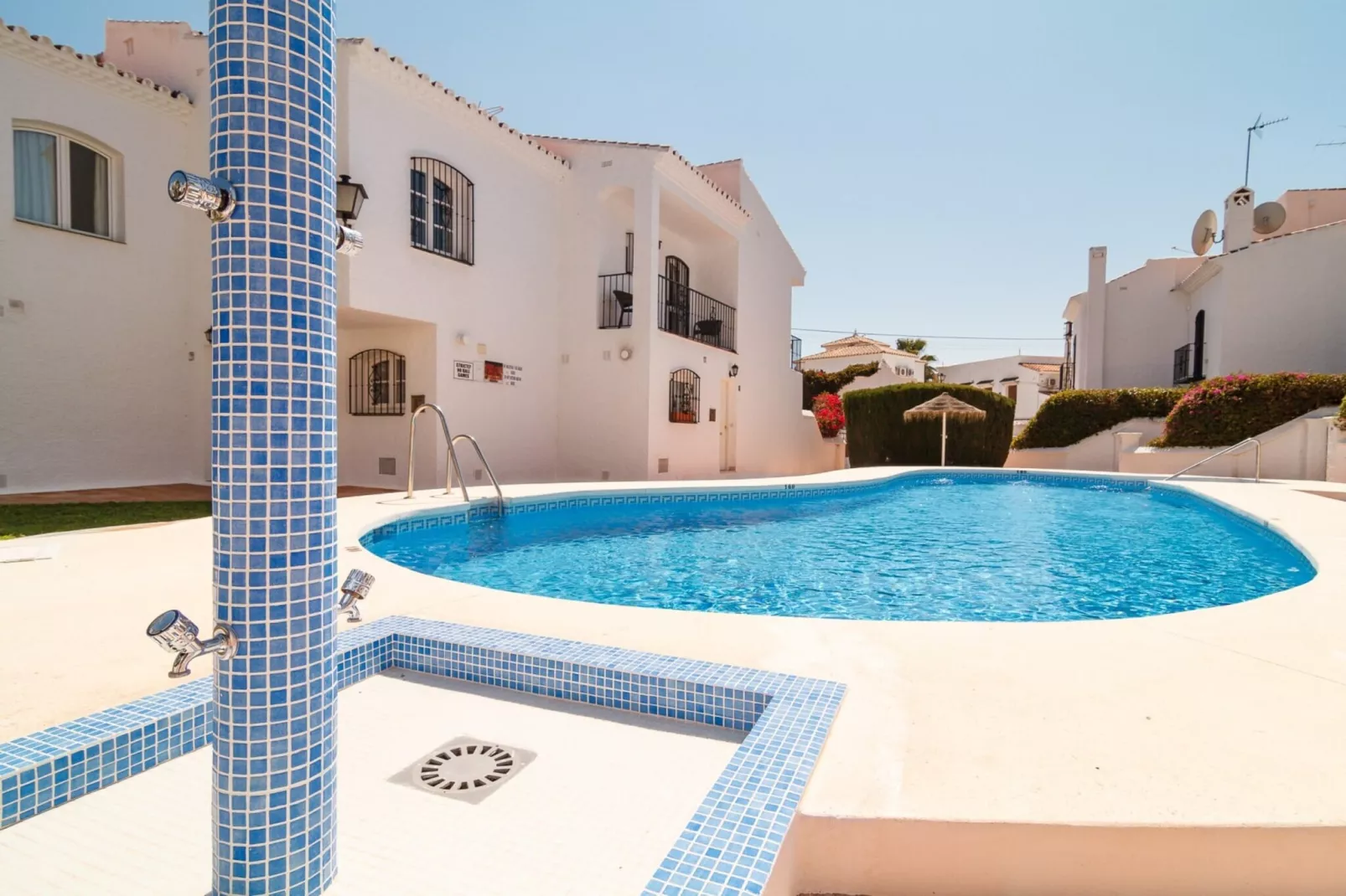 Los Pinos 23 Villas by Casasol-Zwembad