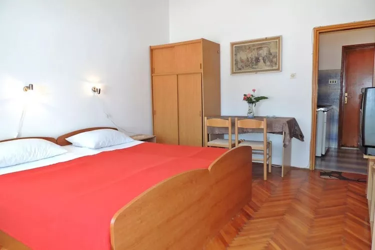Apartments Majkovica- Studio with Terrace-Slaapkamer