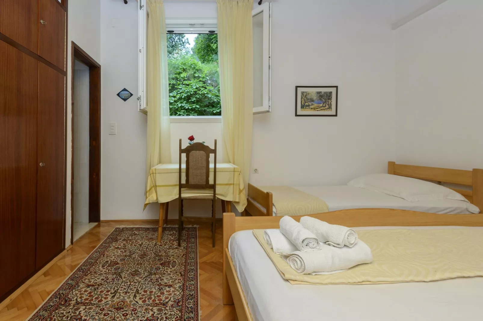 Oreb Dream Apartments - One Bedroom Apartment with Terrace and Garden View (Apartment 3)-Slaapkamer