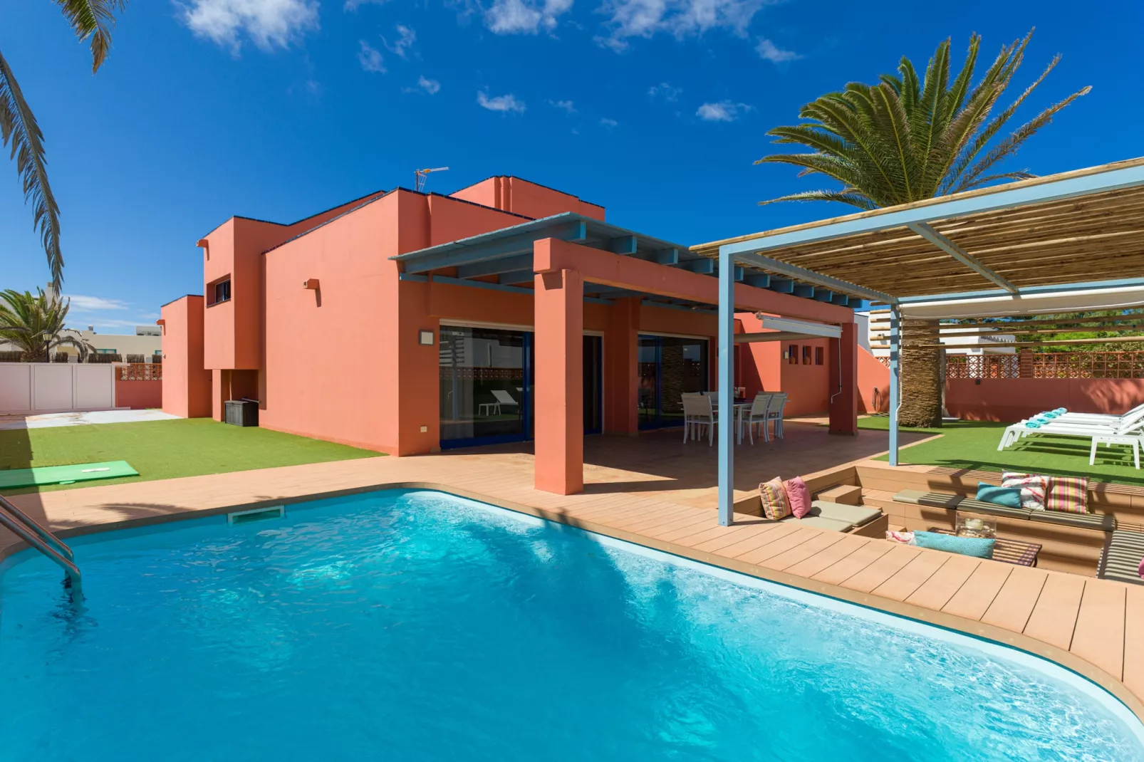 Long Beach with pool By CanariasGetaway-Zwembad