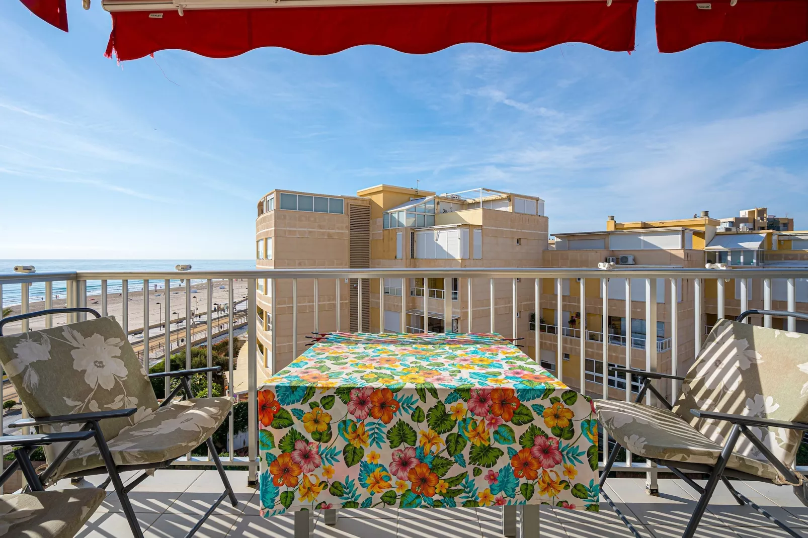 APARTAMENTO 1 LINEA-Terrasbalkon