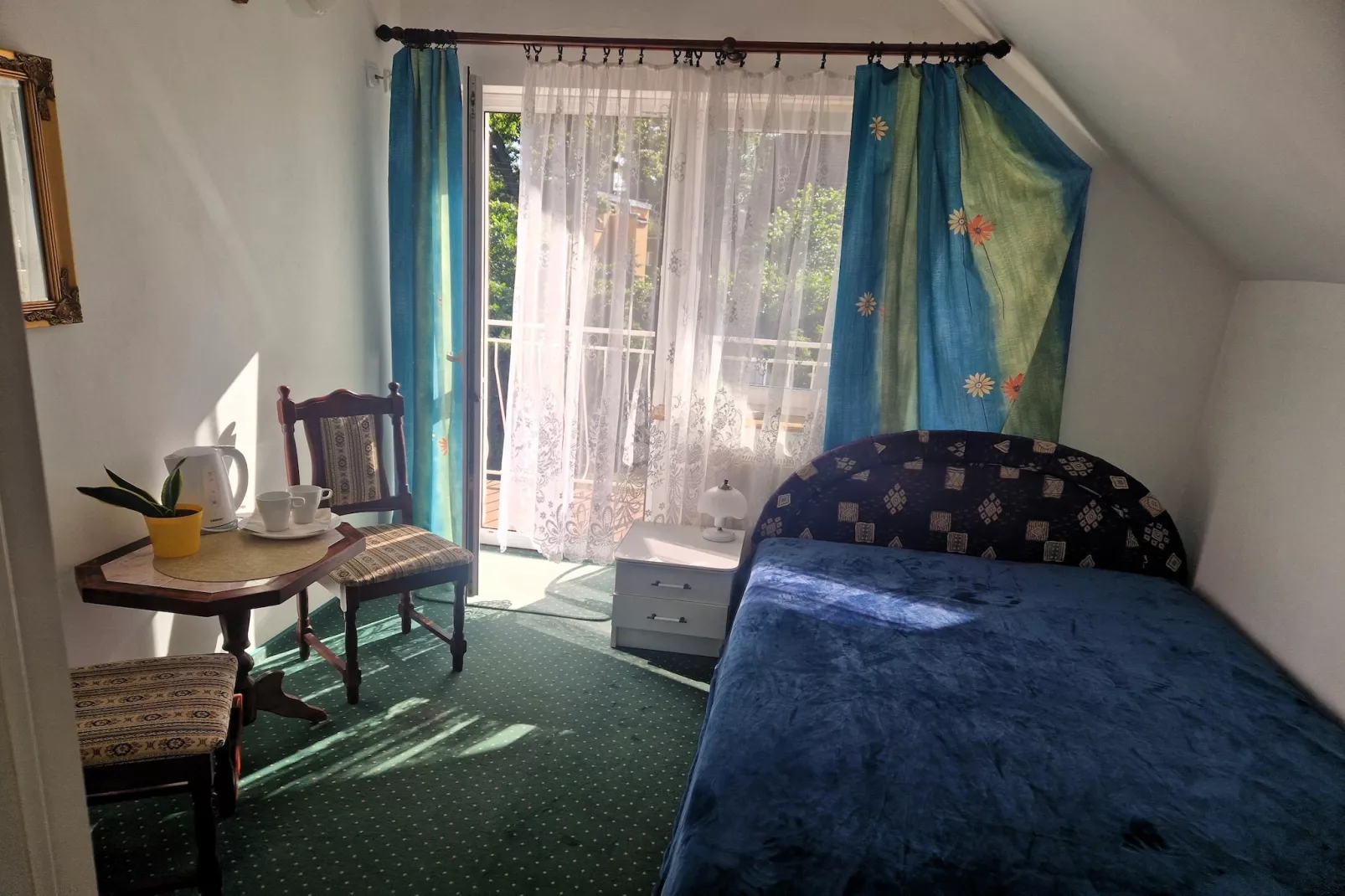 Pokój 2 osobowy na 1 piętrze łóżko podwójne-Slaapkamer
