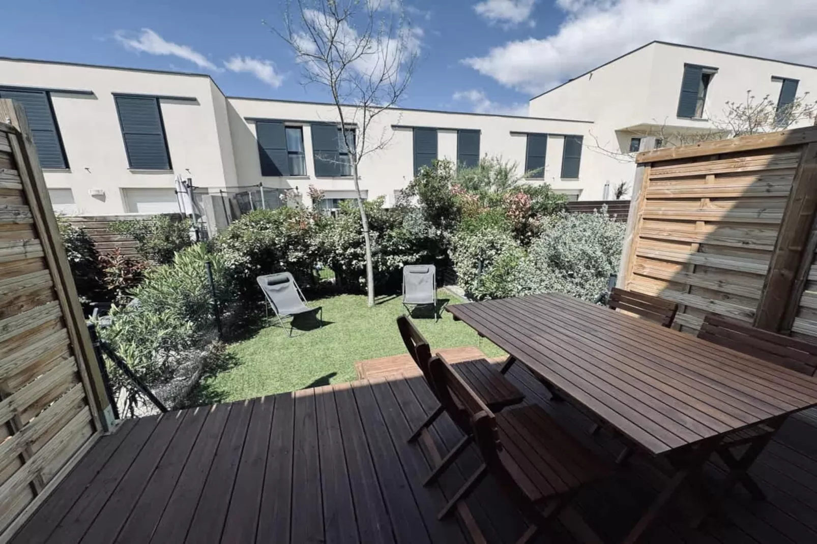 90 VILLA 74-Terrasbalkon