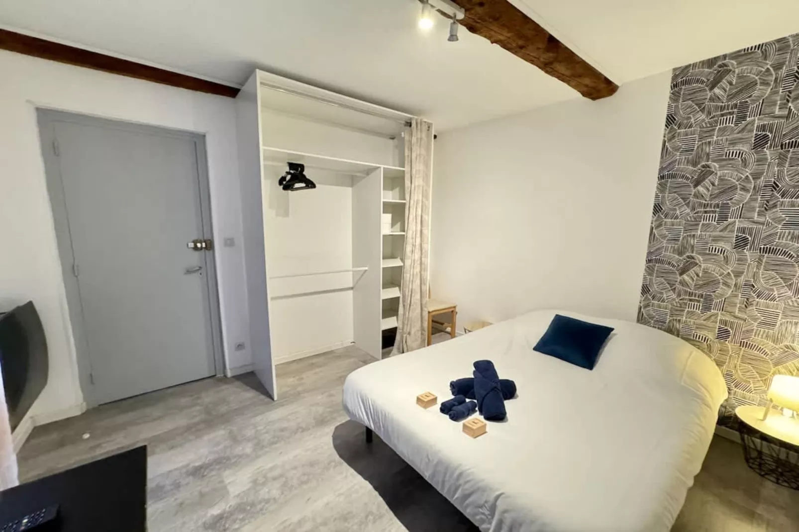 29 Chambre Neuf Éclu-Slaapkamer