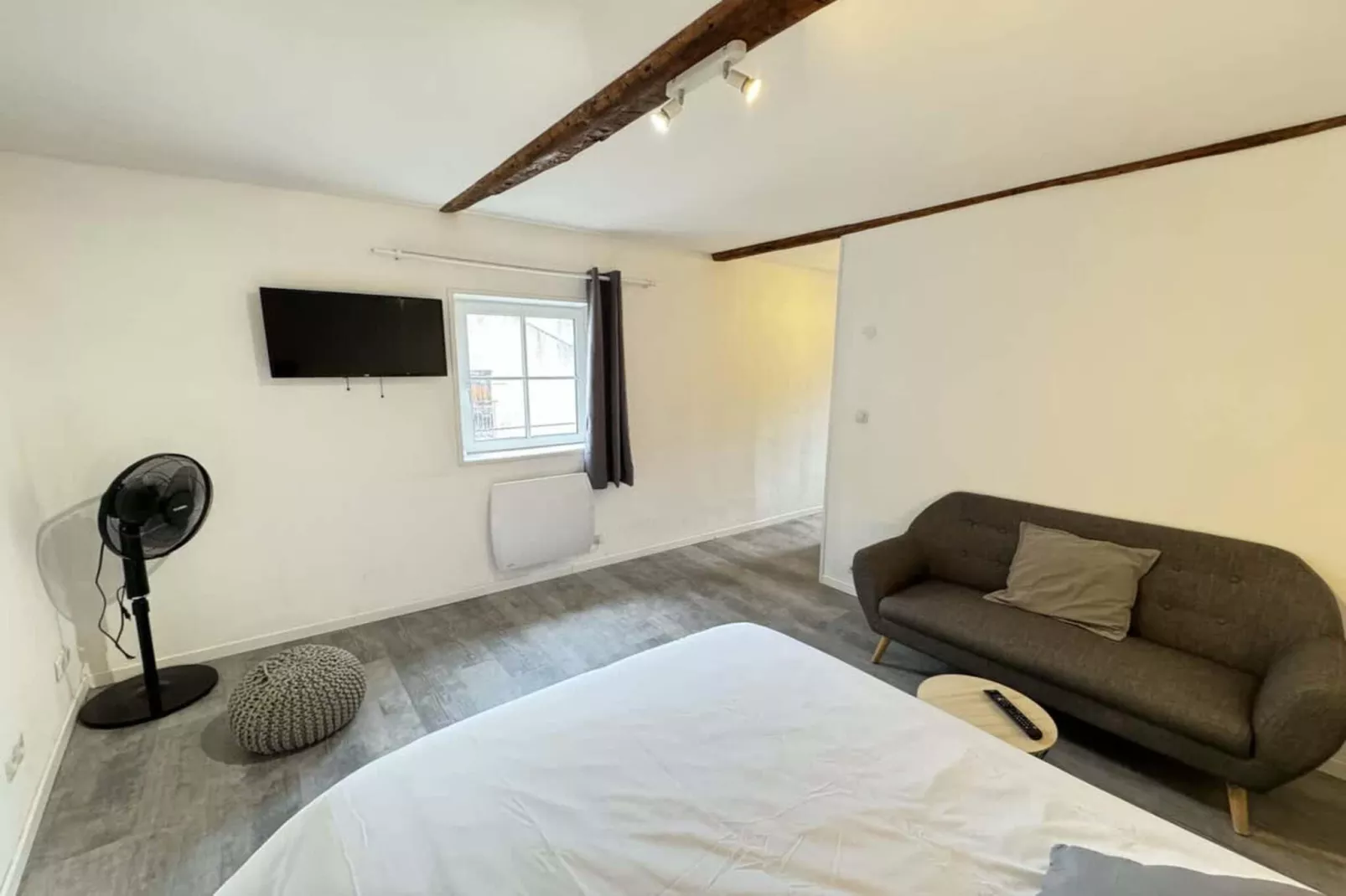 27 Chambre Canal du-Woonkamer