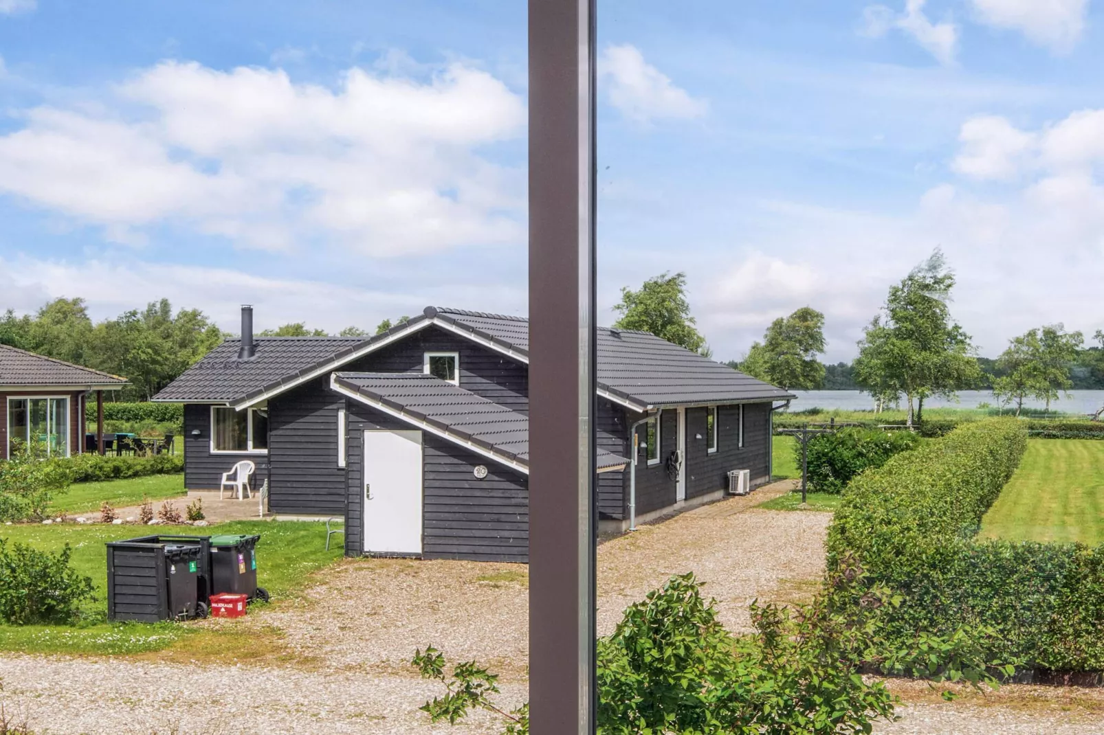 Scandinavische oase aan het meer-By Traum-Waterzicht