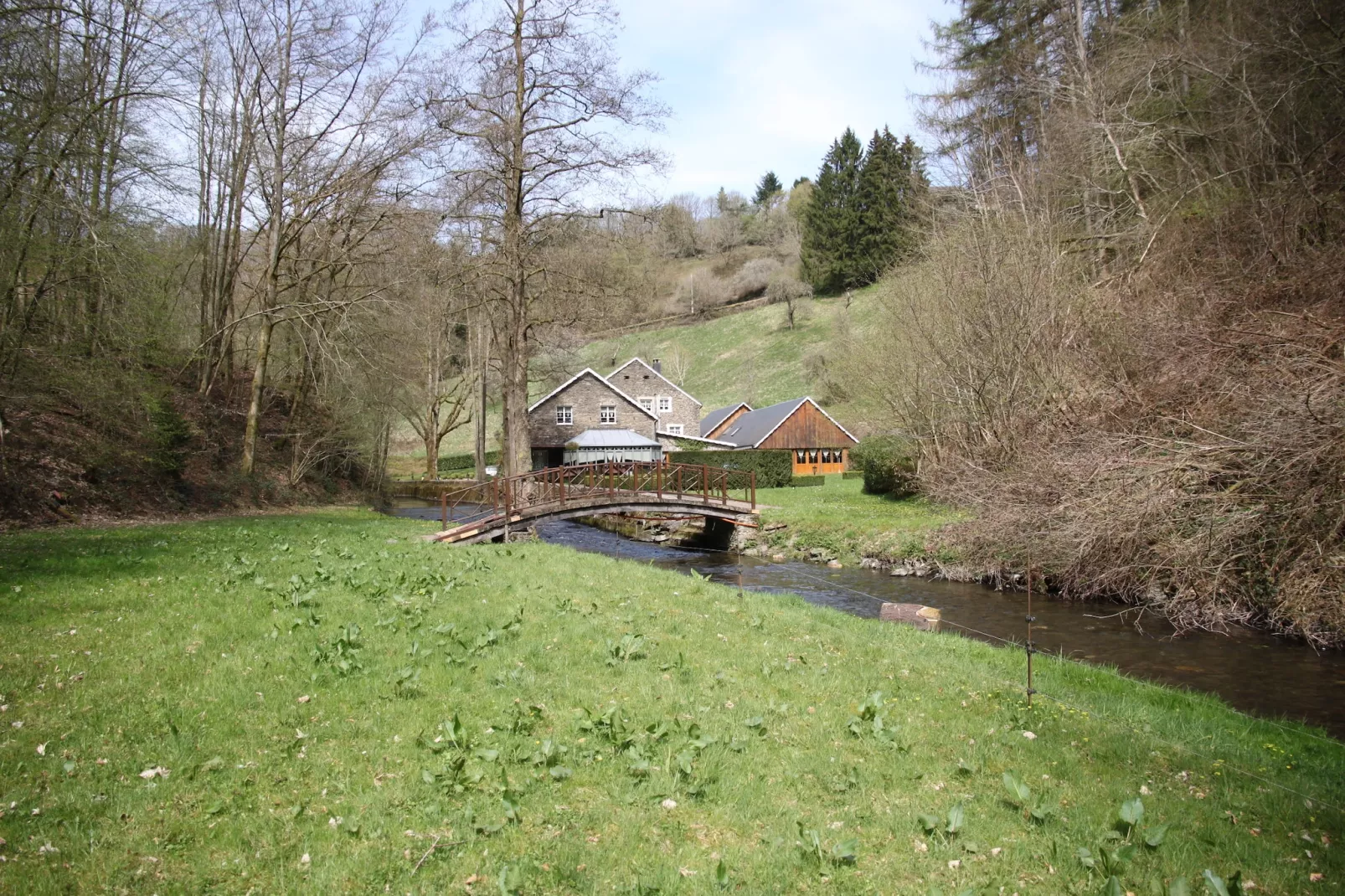 Le Vieux Moulin 22-Tuinen zomer
