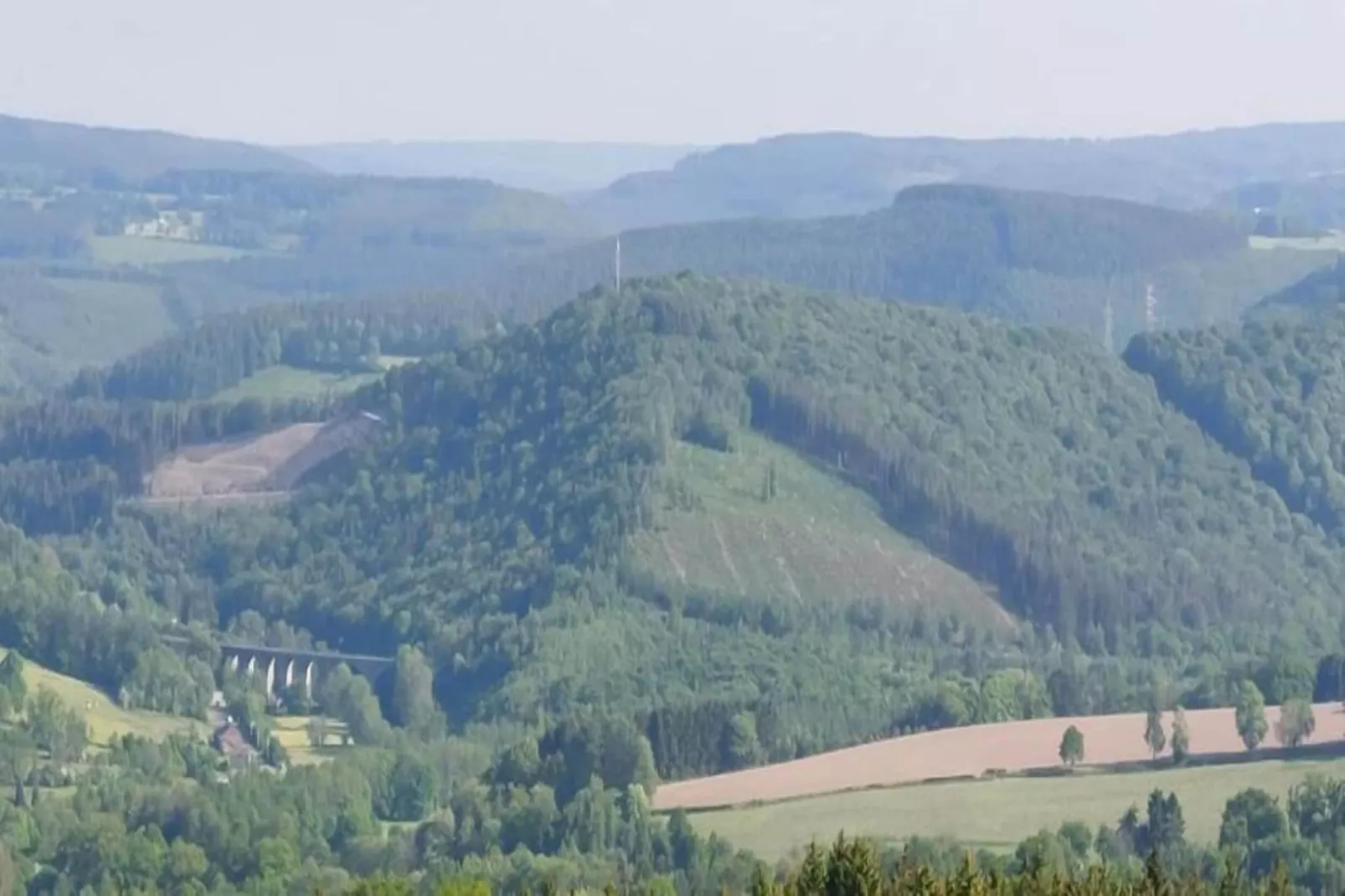 Clos Simon d Exbomont-Gebieden zomer 20km