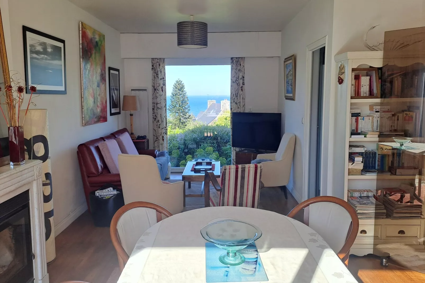 Holiday home Perros-Guirec-Eetkamer