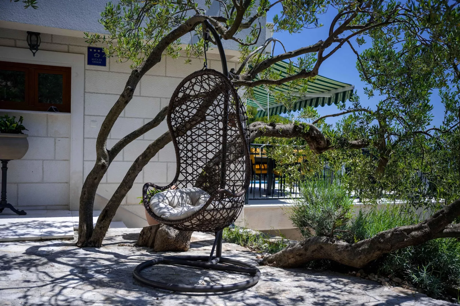Villa Amare Makarska - E6 circa 150 qm für max 6 Pers-Tuinen zomer