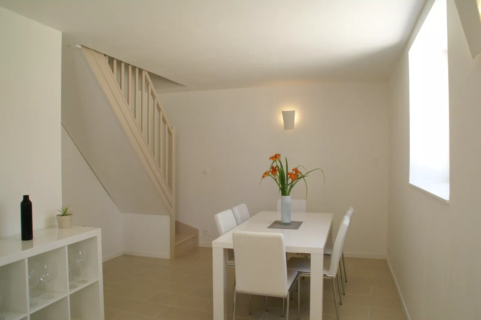 Maison de vacances Beaumont en Véron-Eetkamer