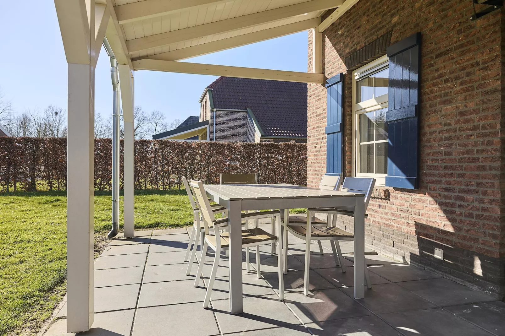 Buitenhof De Leistert 15-Terrasbalkon