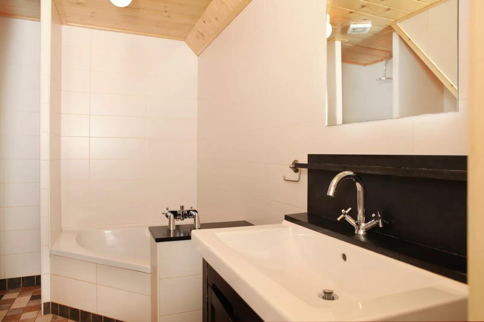 Kotman's spieker 6 persoons-Badkamer