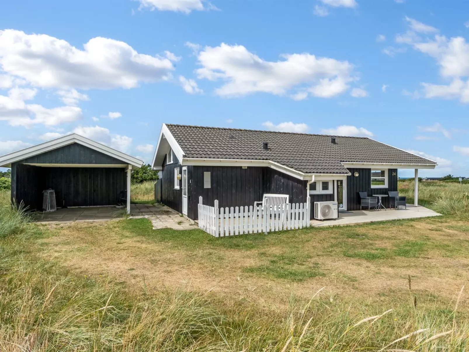"Fanni" - 460m from the sea-Buiten