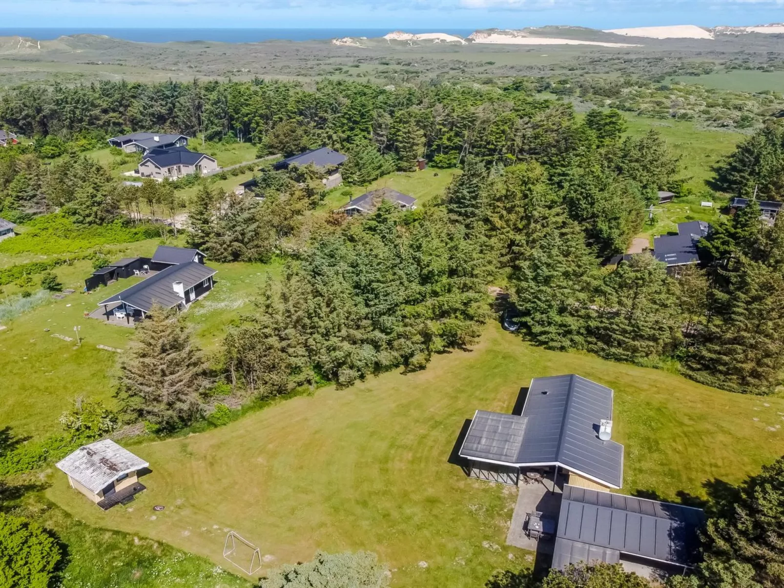 "Biergh" - 600m from the sea-Buiten