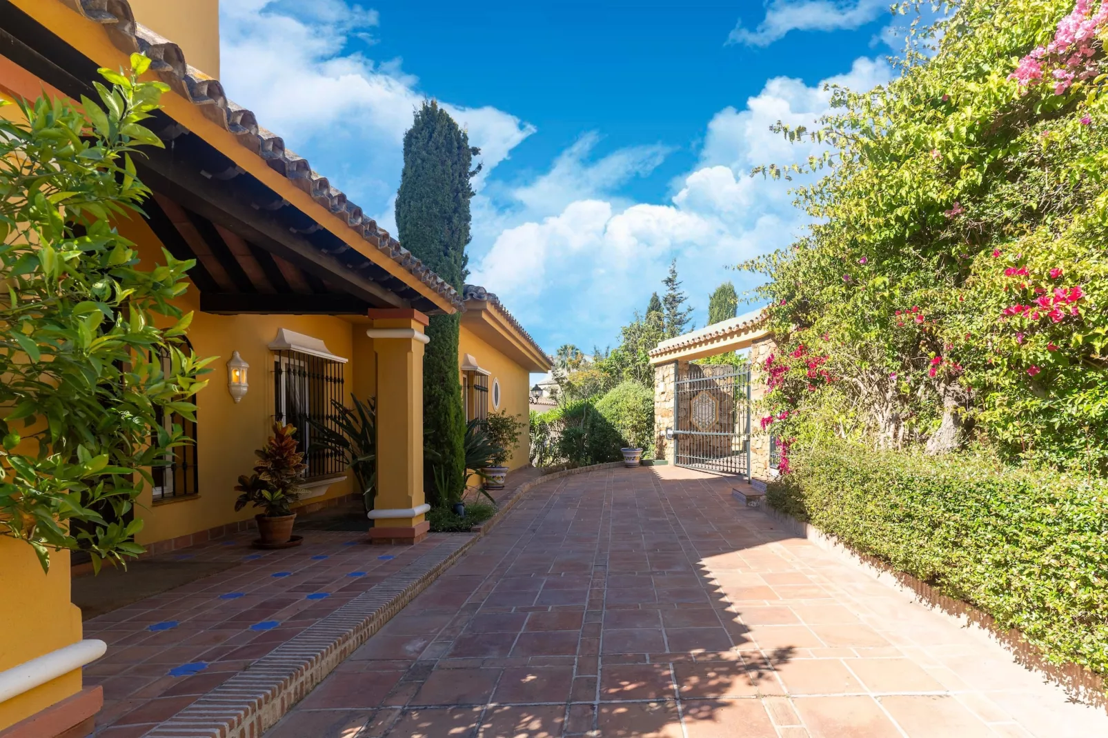 Casa Amarilla-Buitenkant zomer