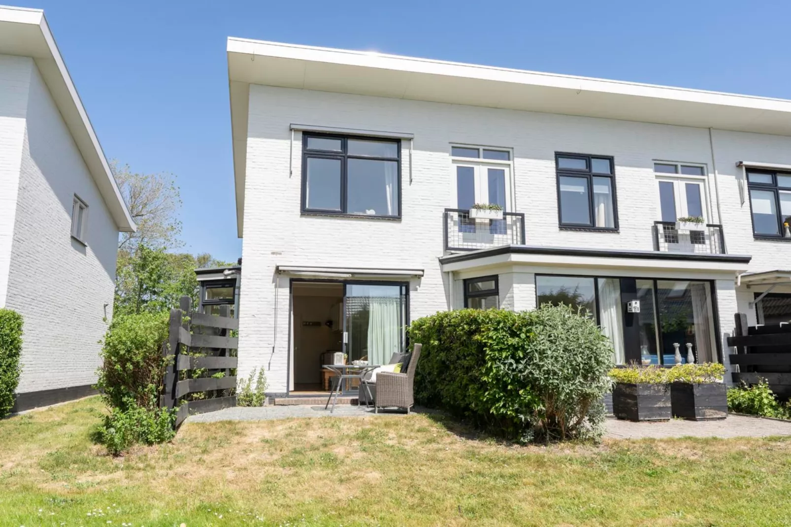 Strandhuys Alikruik-Buitenkant zomer