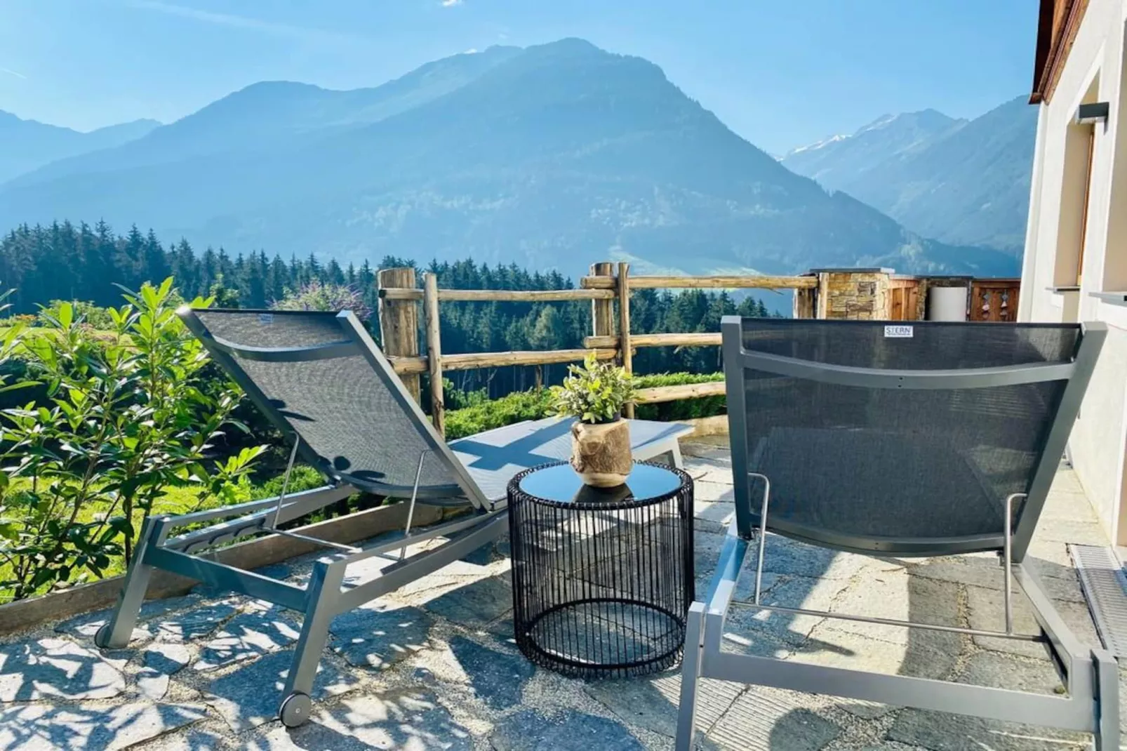 Nationalpark Chalet Weissspitze-Uitzicht zomer