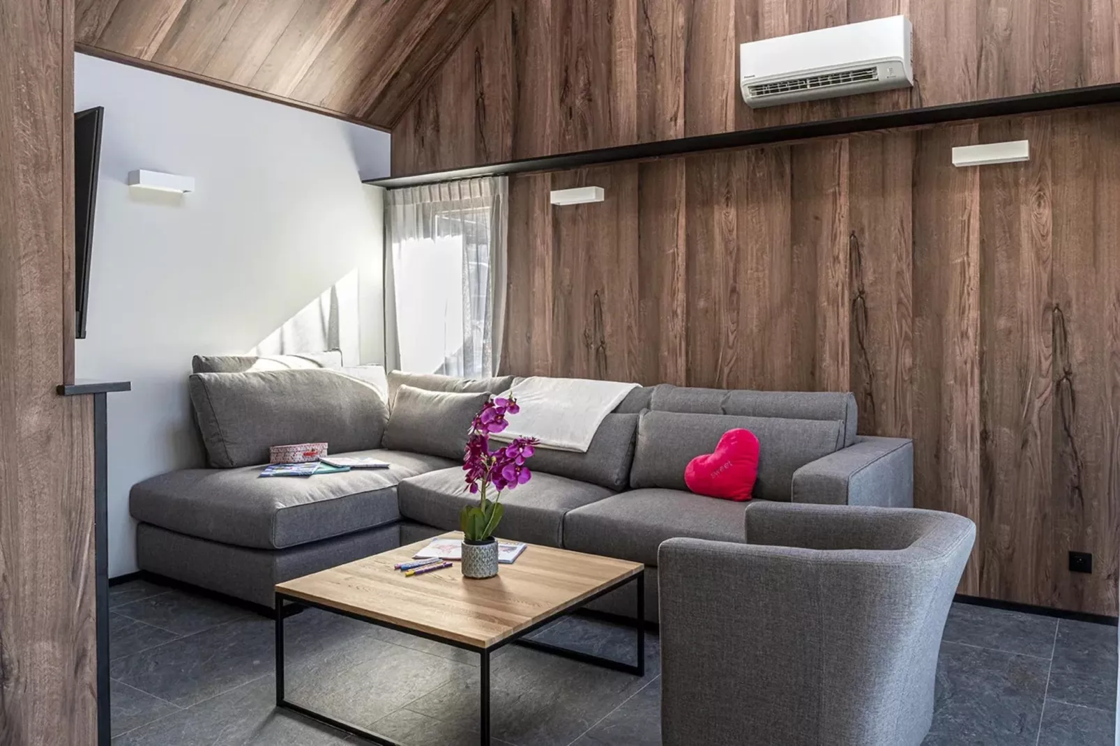 Anatura 2-Bedroom Villa