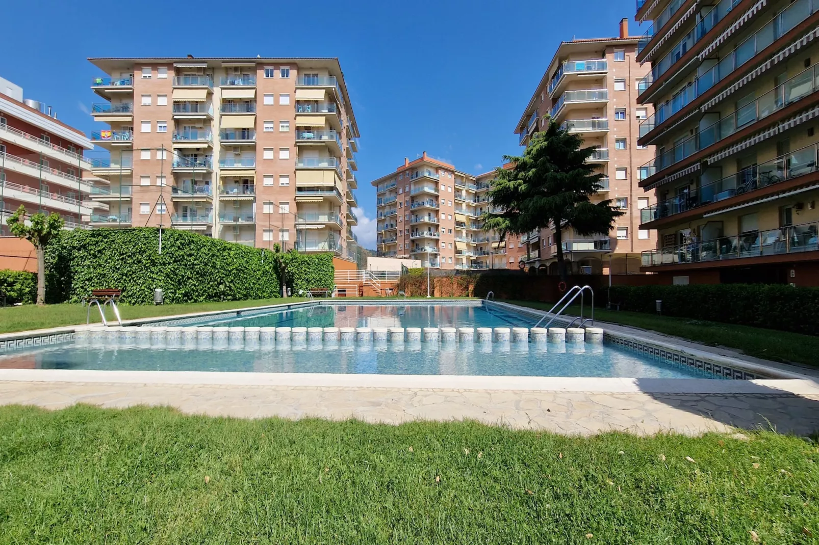 Vivalidays Luis - Santa Susanna-Zwembad
