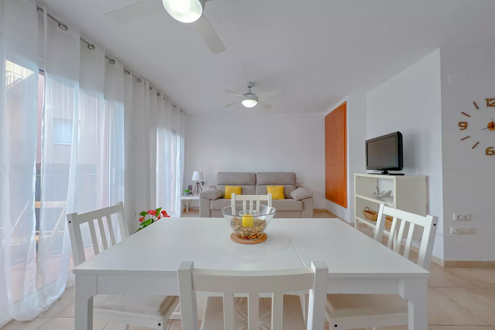 Vivalidays Angels - Blanes - Costa Brava-Eetkamer
