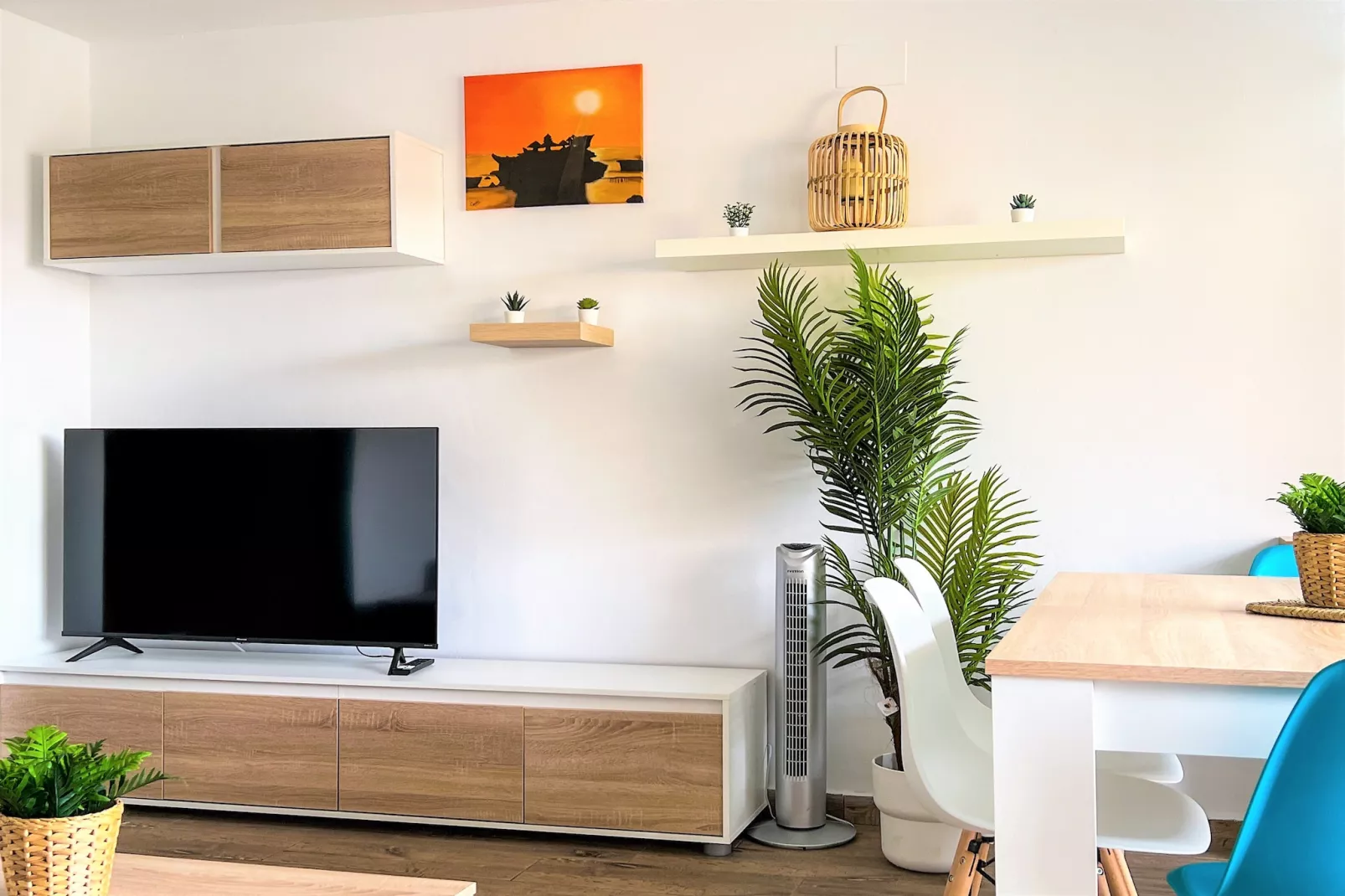 Vivalidays Kaylo - Fenals - LLoret de Mar-Woonkamer