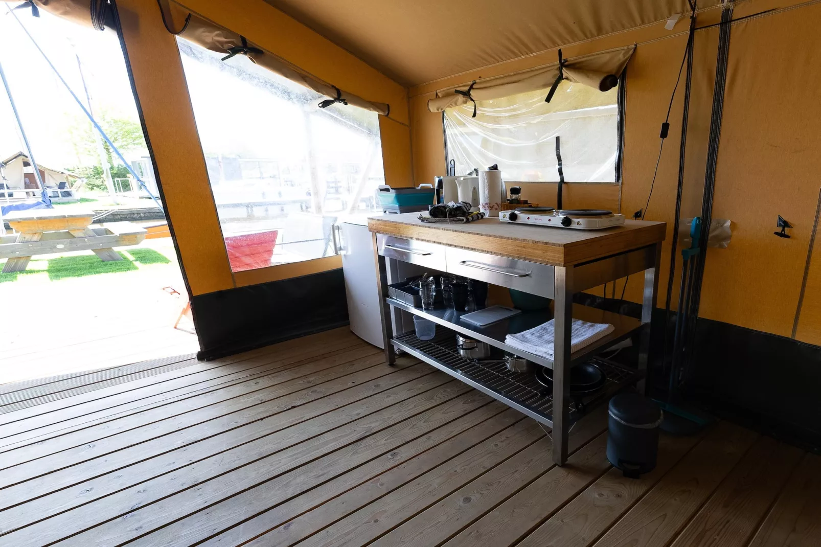 Safari tent Heeg 4 persons-Keuken