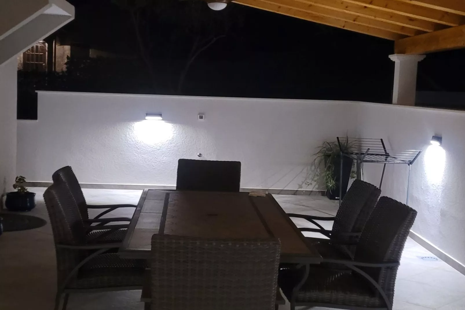 Villa Pero & Jele - Three Bedroom Villa with Terrace-Eetkamer