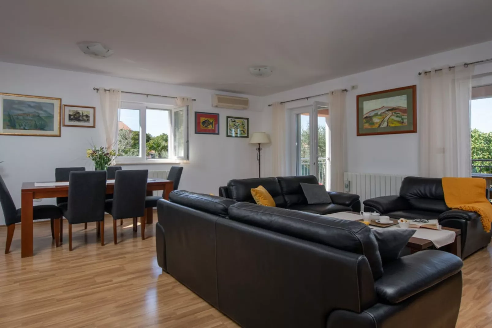 Villa SABINA - Breg Ivanovci - Three Bedroom Villa with Swimming Pool-Woonkamer