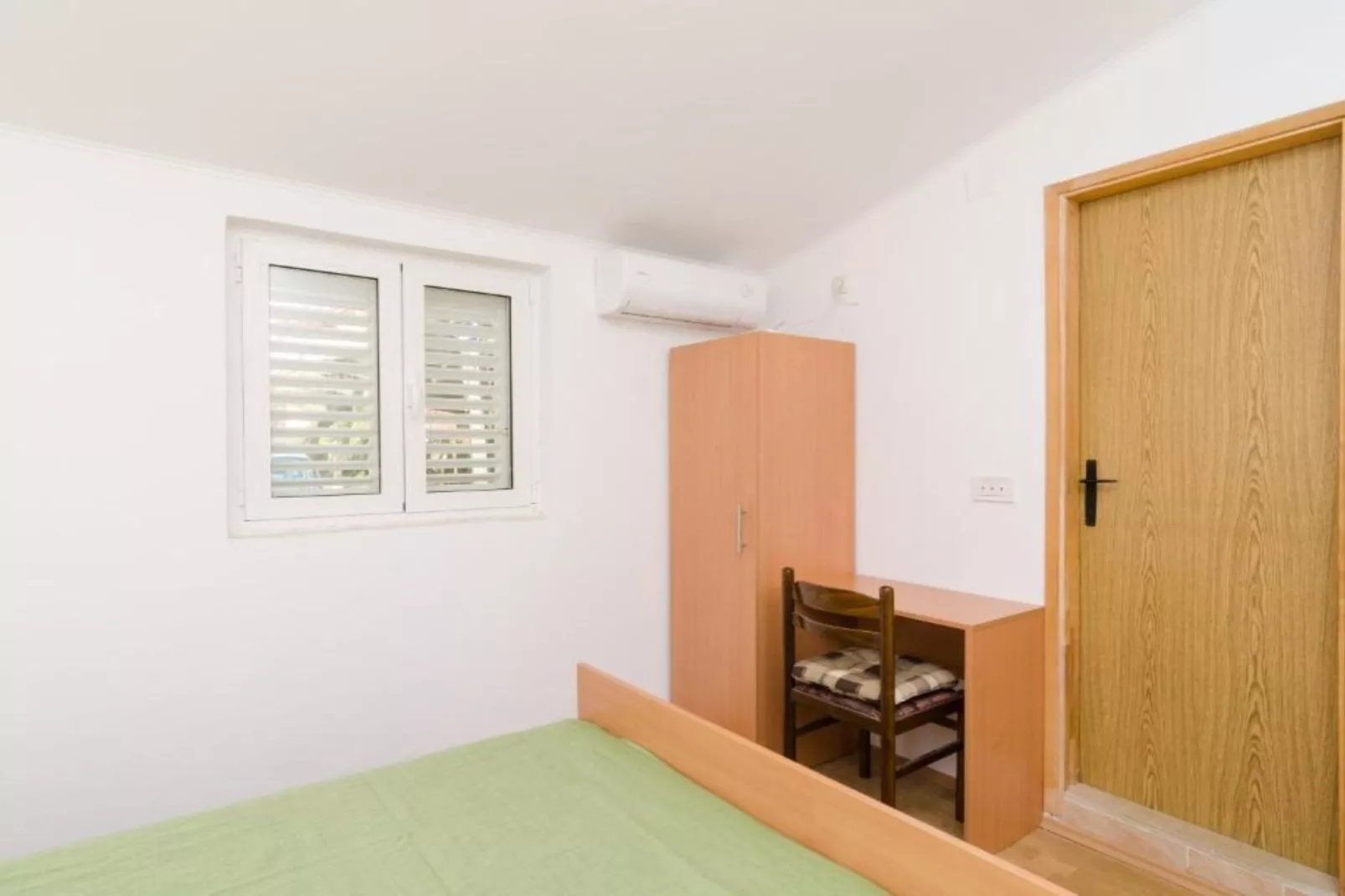 Guest House Sobra 38 - Double Room with Balcony and External Bathroom 5-Slaapkamer