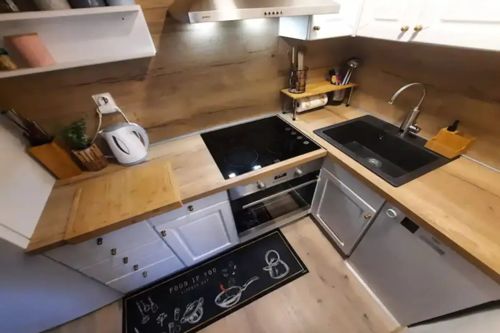 Two Bedroom Apartment With Sea  View-Keuken