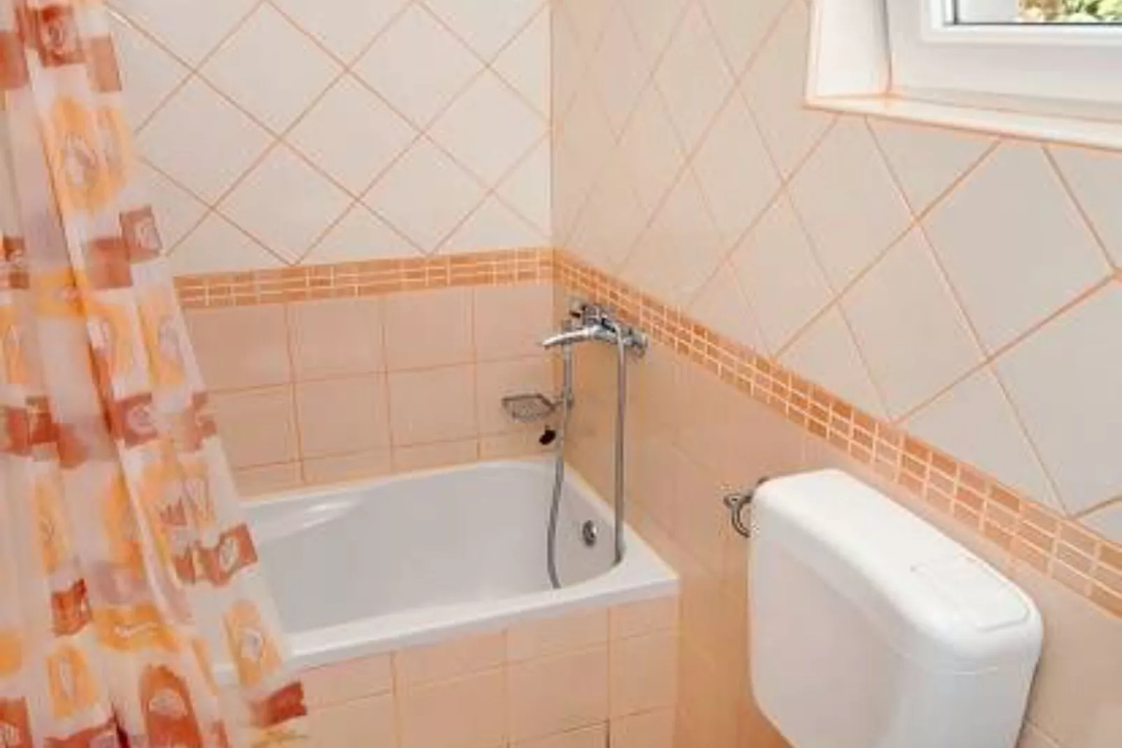 Apartments Bionda Senj - One Bedroom Apartment with Terrace 4-Badkamer