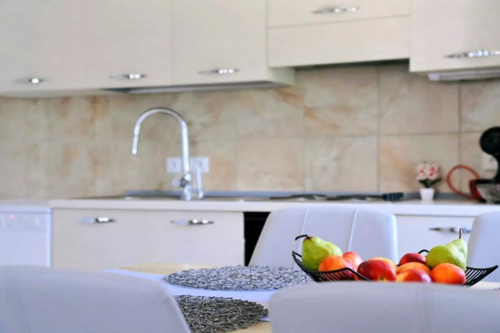 Holiday Home Mumy - Four Bedroom Holiday Home with Pool-Keuken