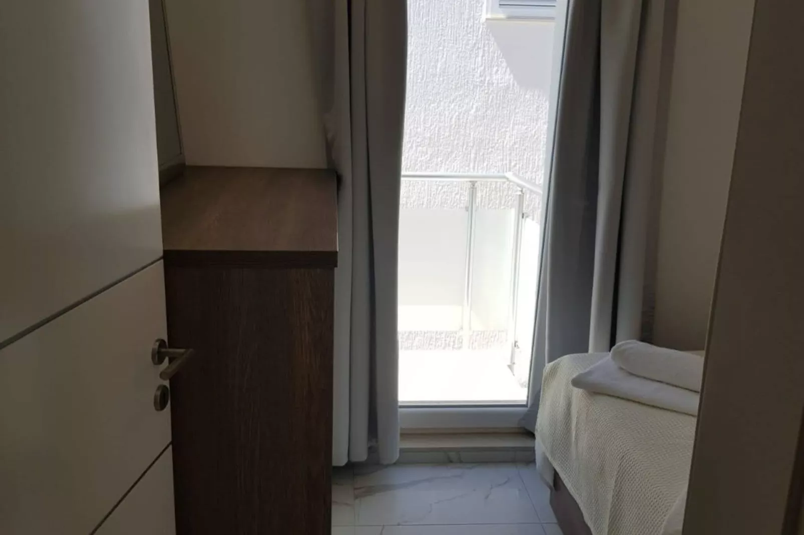 Two-Bedroom Apartment With Sea View-Slaapkamer