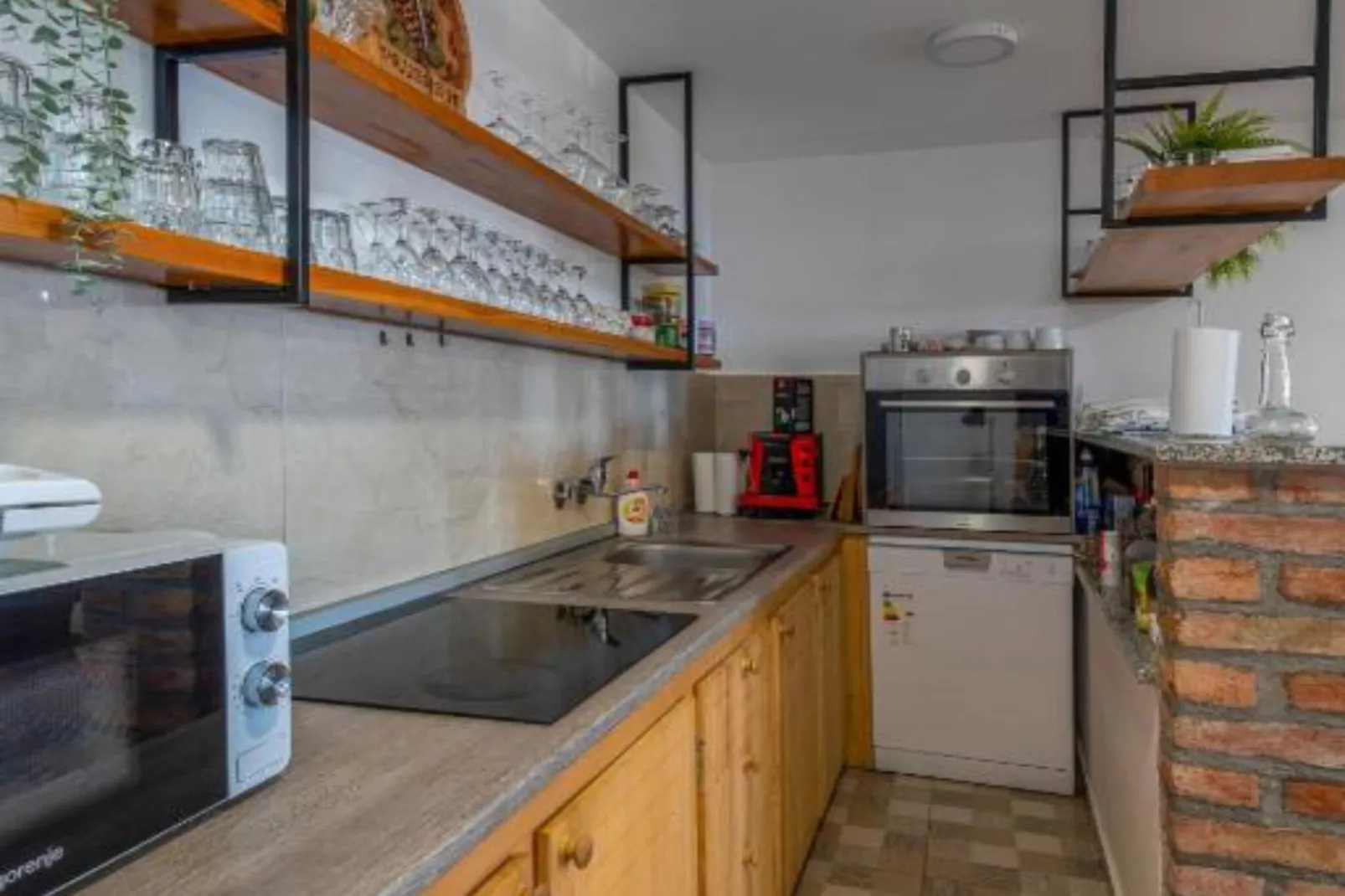 Villa Breg - Four Bedroom Villa with Pool, Hot-Tub and Sauna-Keuken