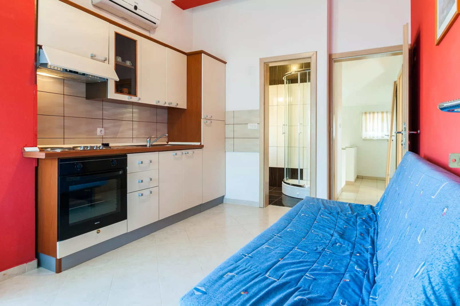 Cozy Apartments in Zadar with Sea and Mountain Views - Studio Apartment (owner 2)-Keuken