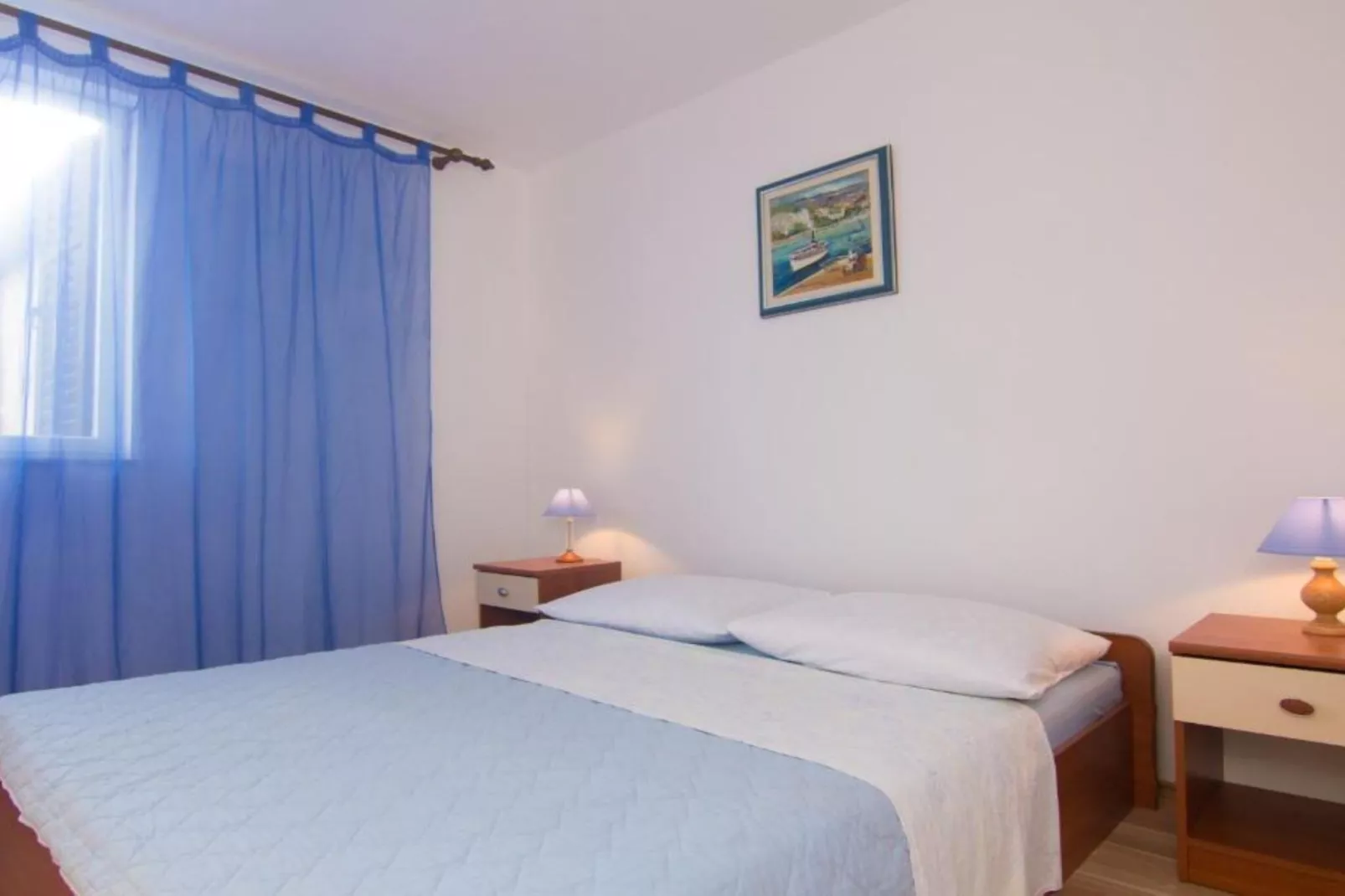 Apartment Magdic - Two Bedroom Apartment with Terrace-Slaapkamer