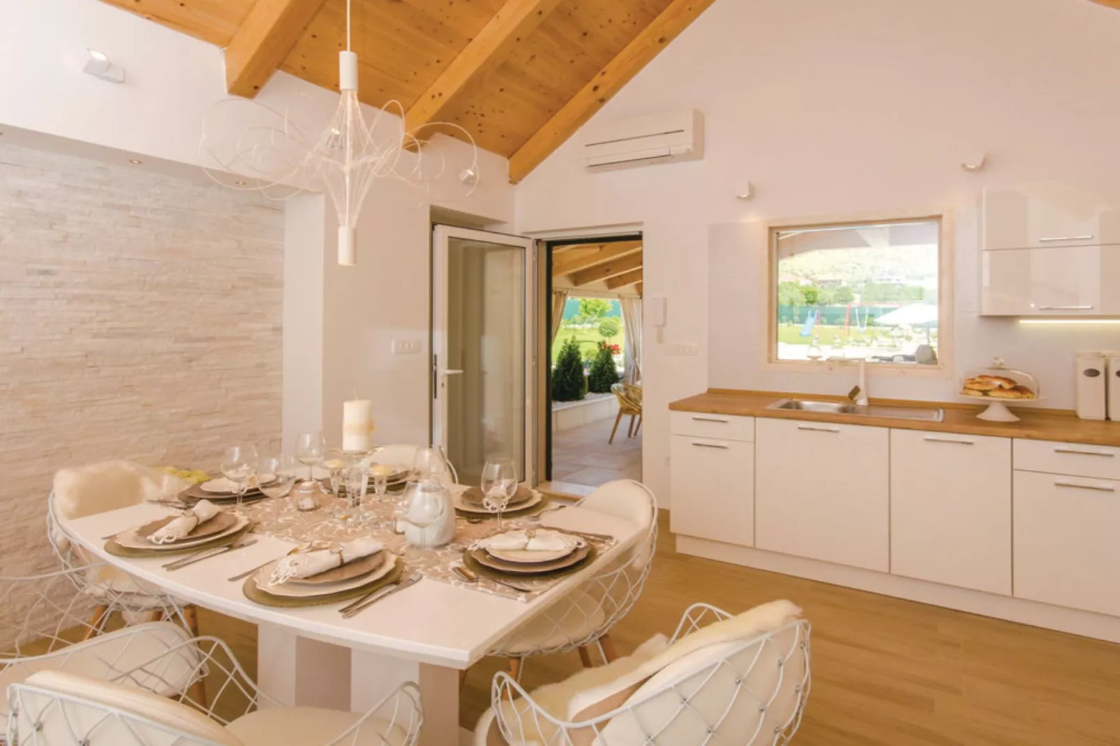 Luxury Villa MaLo - Holiday Home-Keuken