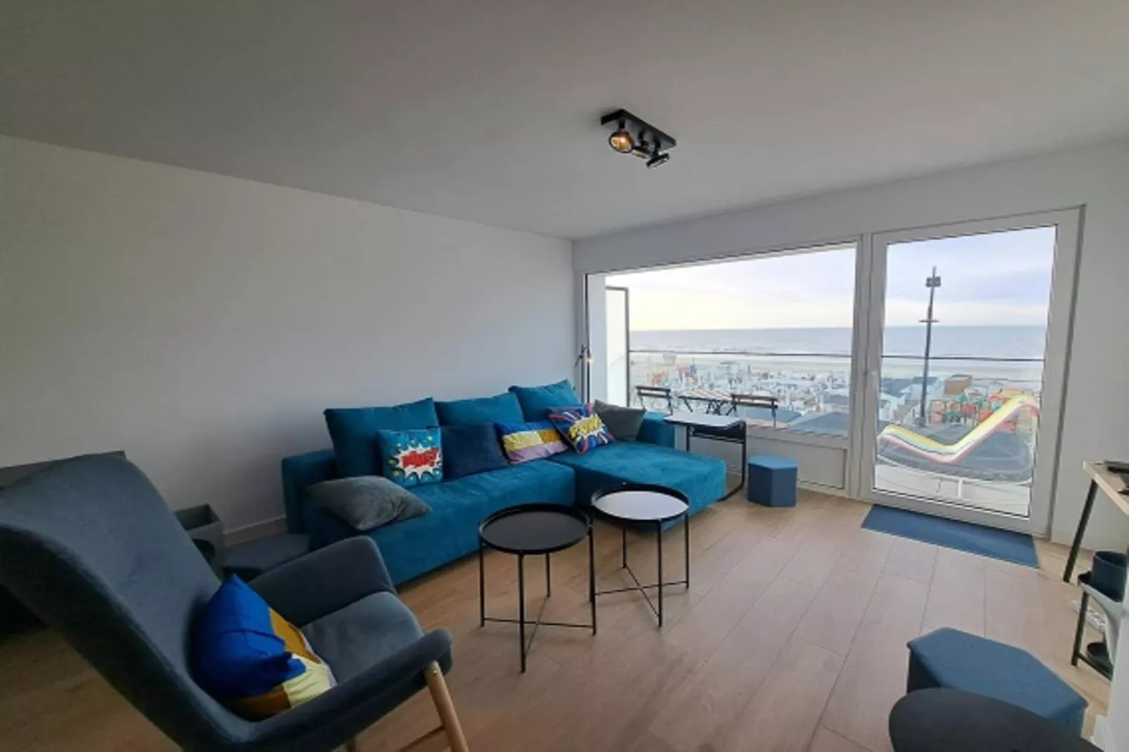 EXCELSIOR 15F-Woonkamer