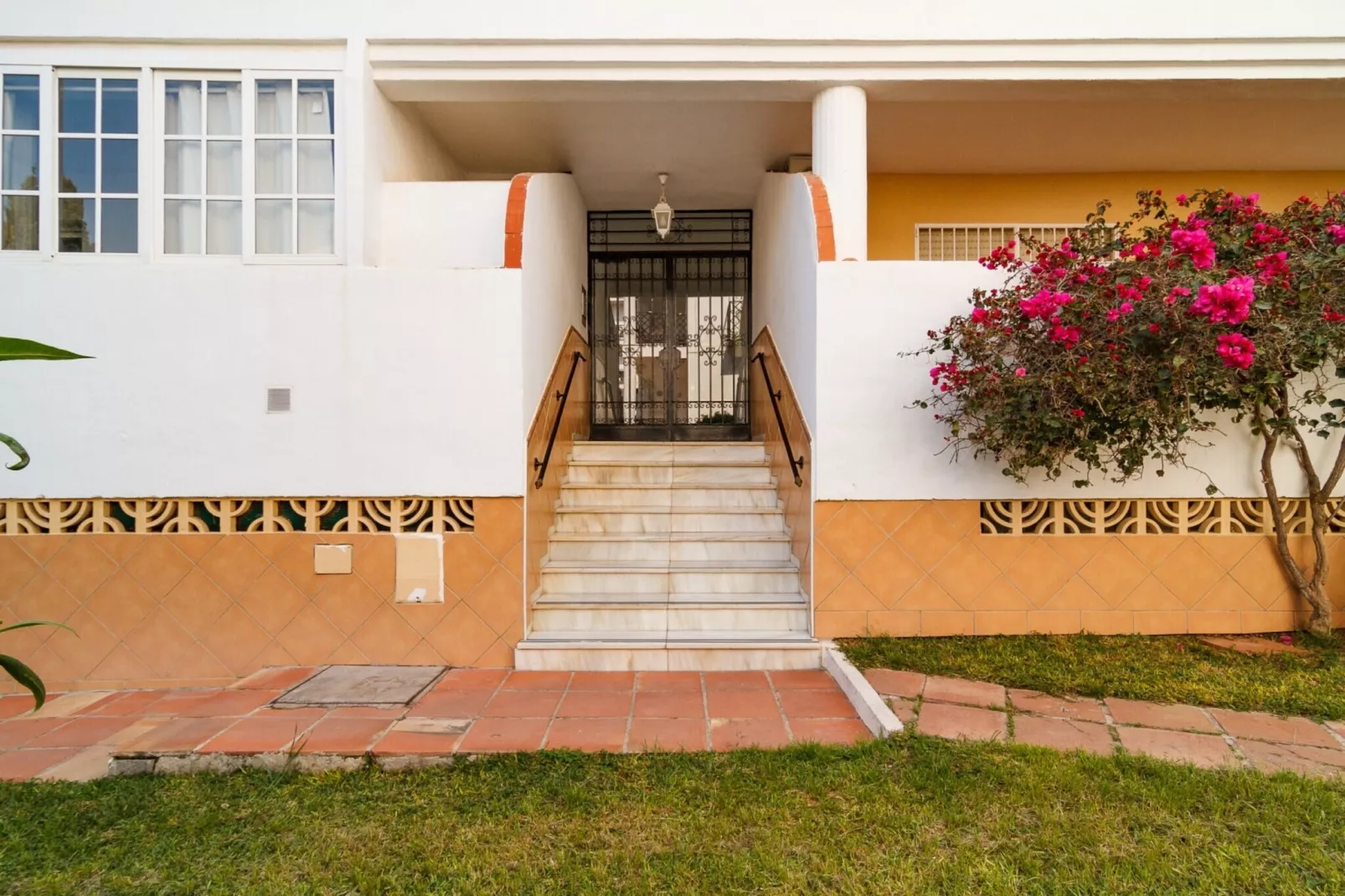 Carabeillo 13 Apartments by Casasol-Hal-ontvangst