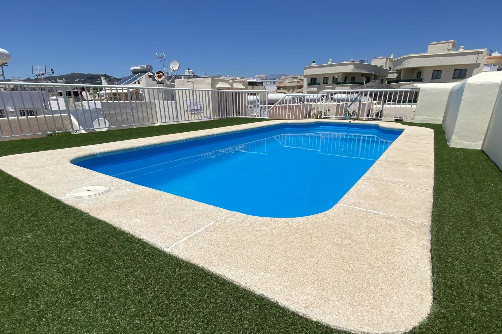 Medina Torrecilla Beach by Casasol-Zwembad